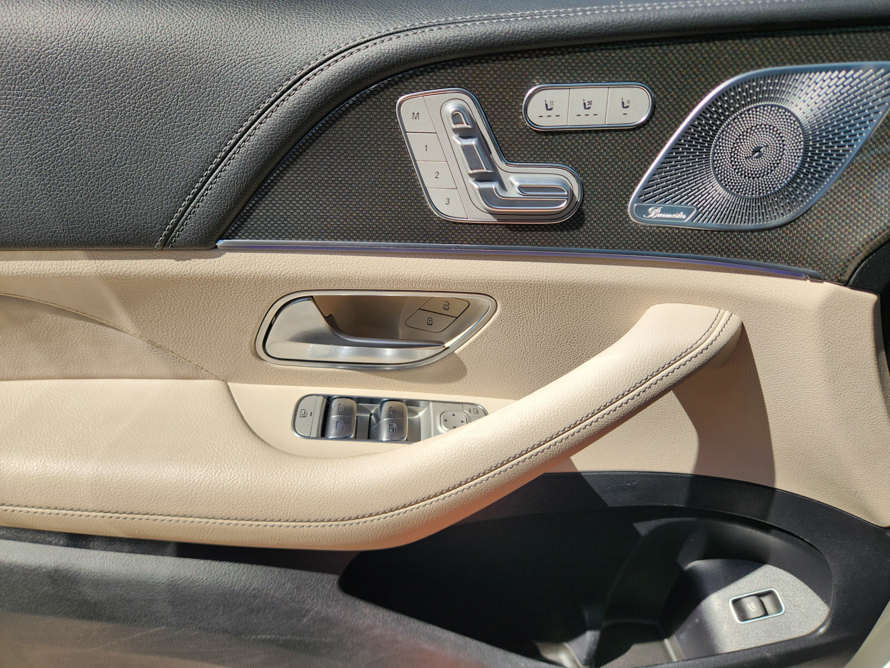Used 2021 Mercedes-Benz GLS 580 4MATIC image 19