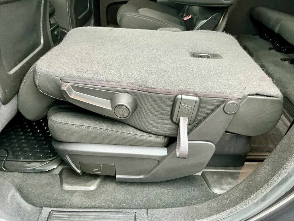 Used 2016 Chevrolet Traverse LT w/ Style and Technology Package image 29