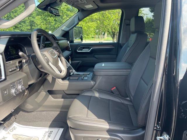 New 2025 GMC Sierra 2500 Denali w/ Denali Reserve Package image 14