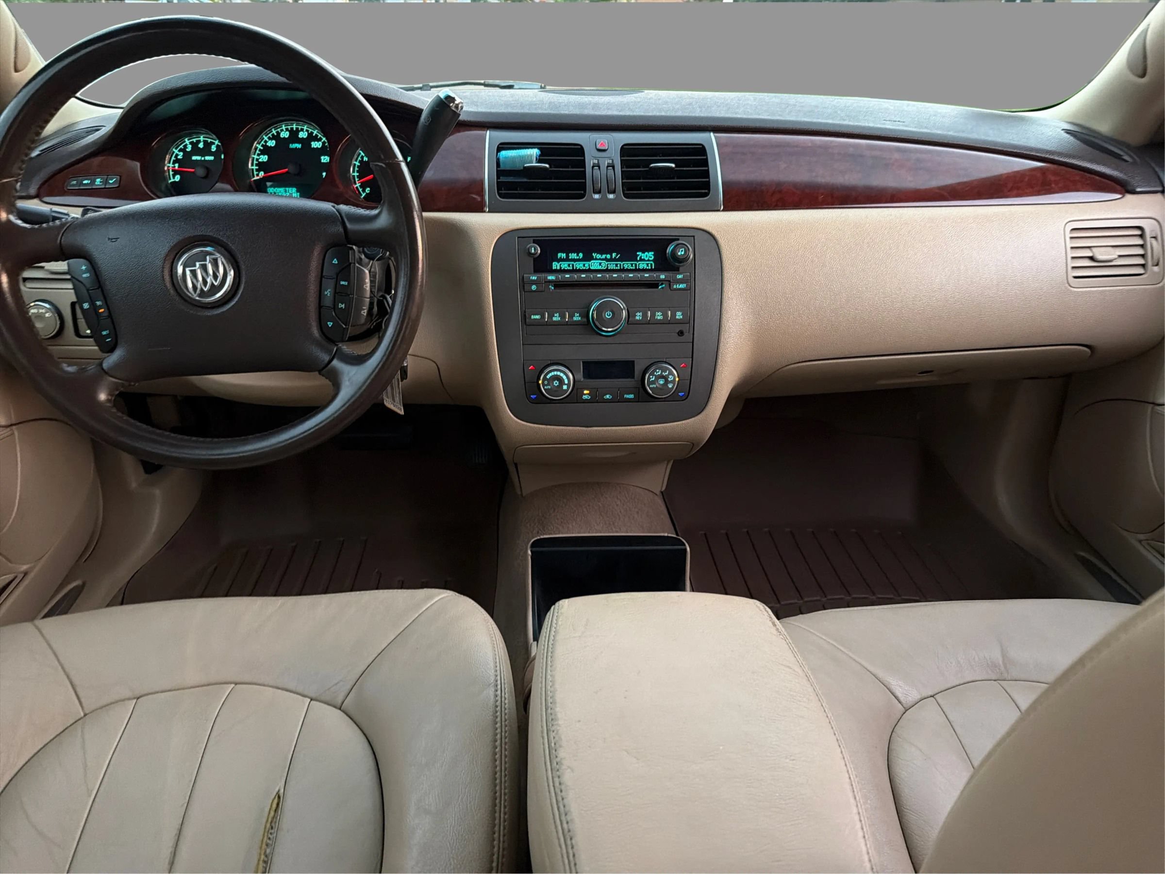 Used 2008 Buick Lucerne CX FWD image 16