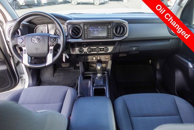 Certified 2019 Toyota Tacoma SR5 image 4