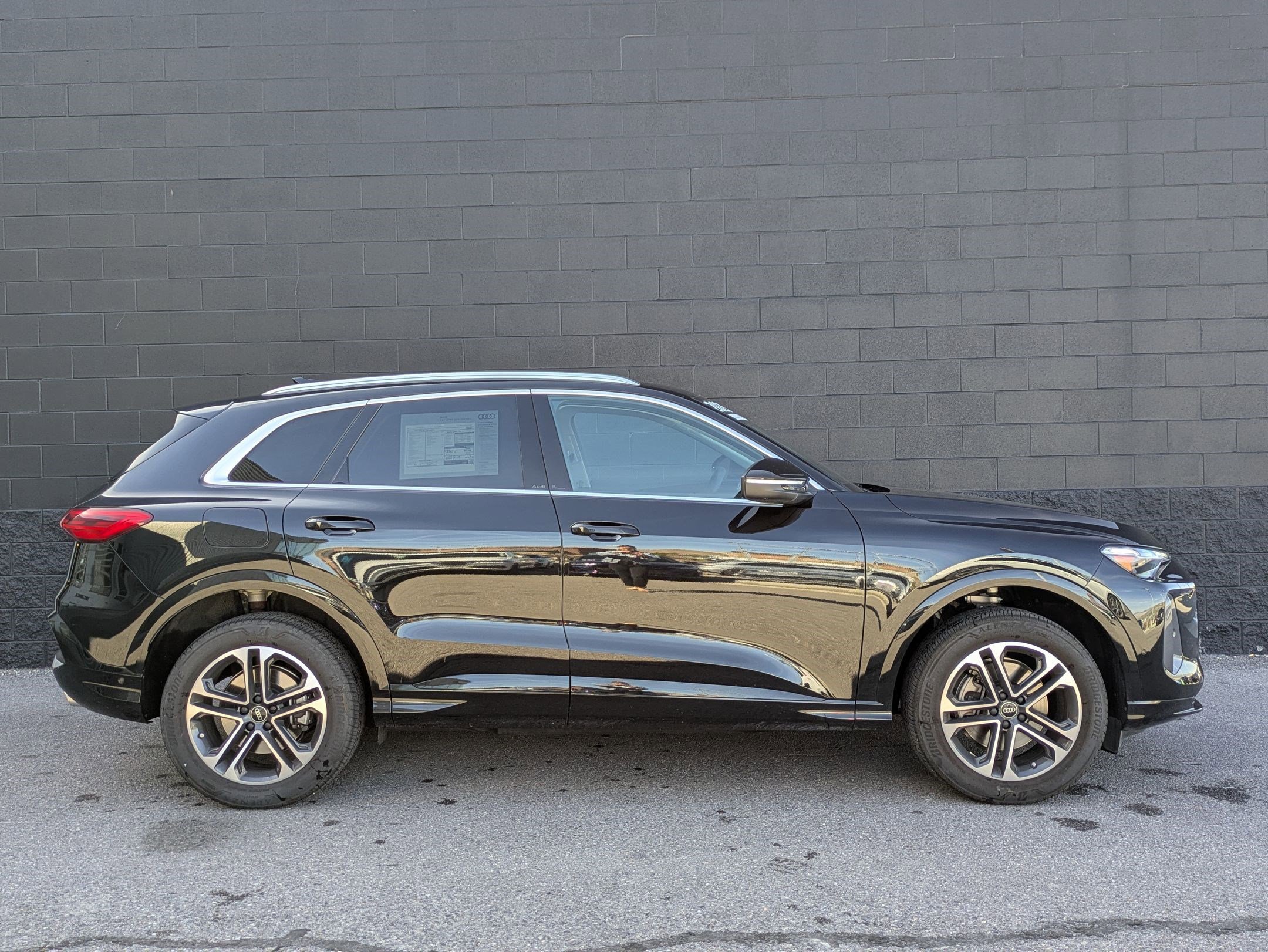 Certified 2025 Audi Q5 Premium Plus w/ Premium Plus image 5