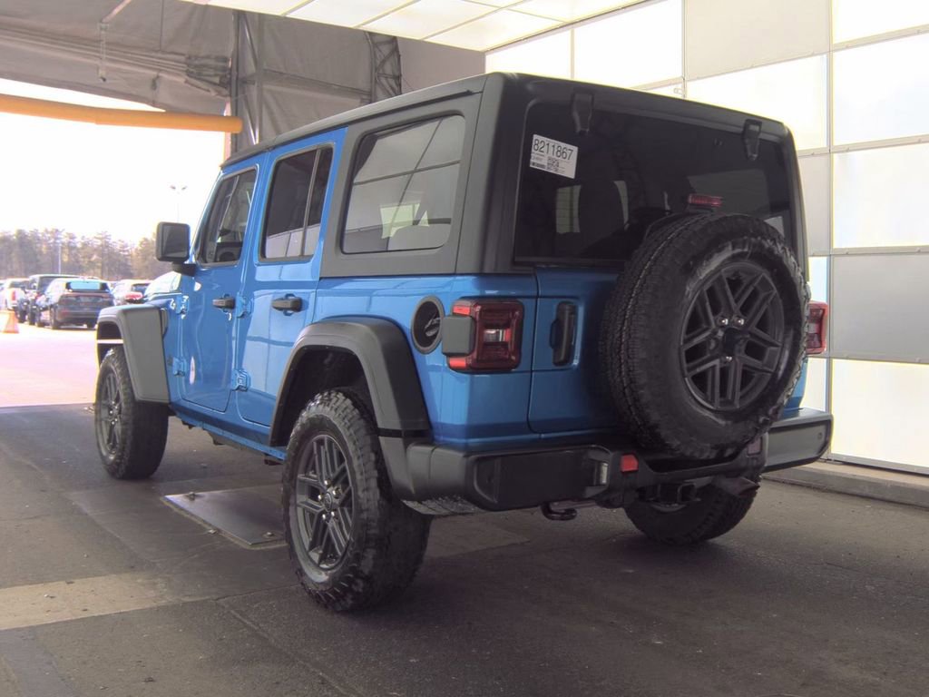Used 2025 Jeep Wrangler Sport S AWD/4WD image 3