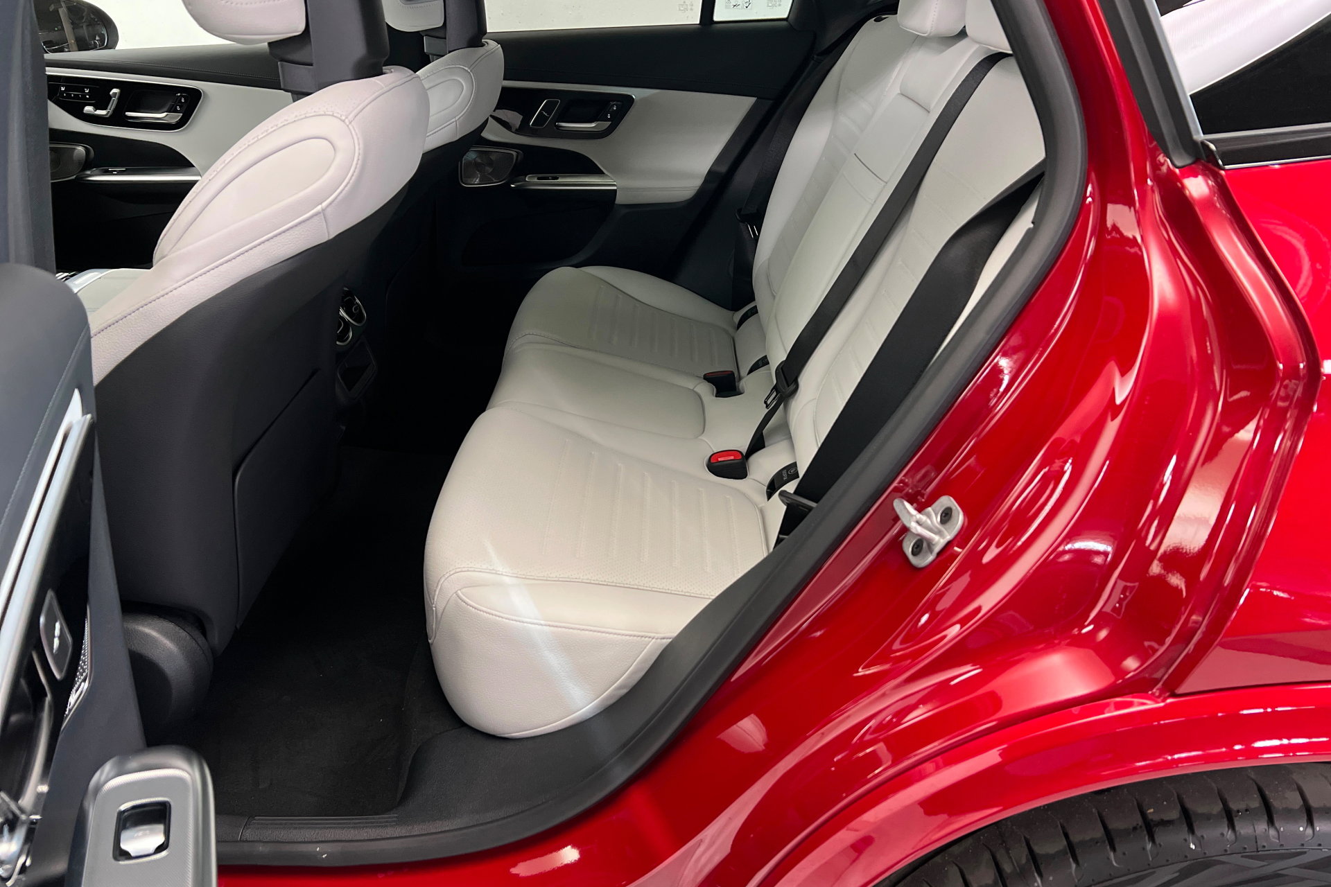 New 2026 Mercedes-Benz GLC 300 4MATIC image 21