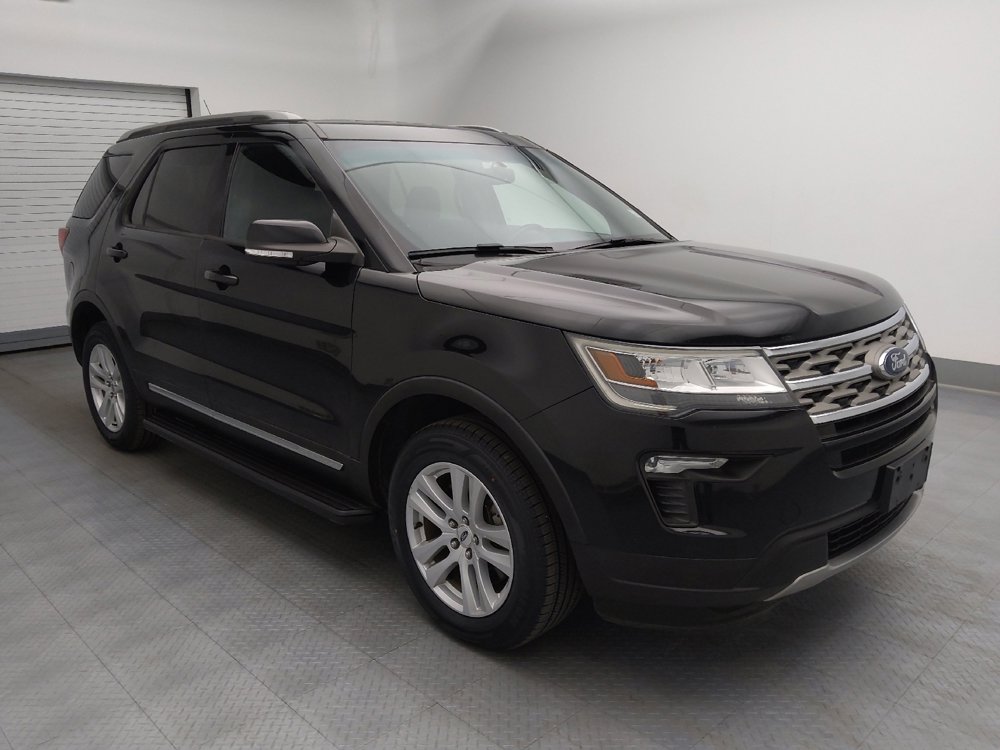 Used 2018 Ford Explorer XLT w/ Equipment Group 201A AWD/4WD image 11