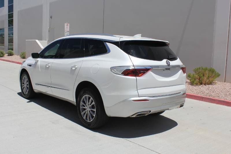 Used 2023 Buick Enclave Essence w/ Sound and Sites Package AWD/4WD image 7