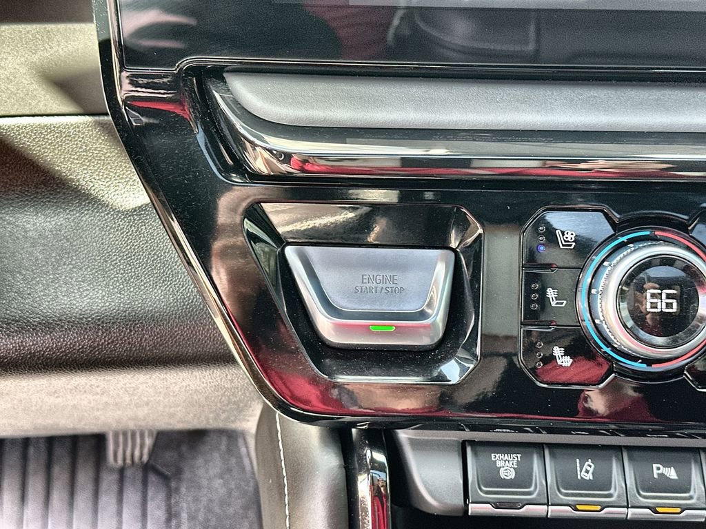 Certified 2025 GMC Sierra 2500 AT4X w/ AT4X AEV Edition image 17