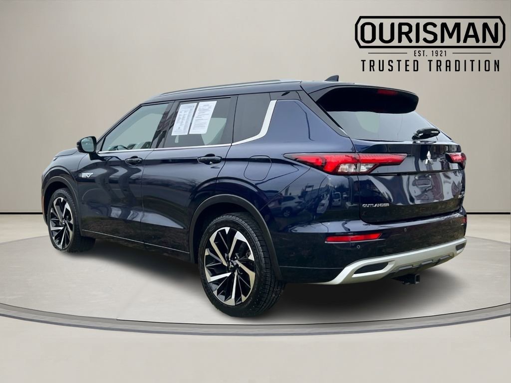 Used 2023 Mitsubishi Outlander SEL image 3