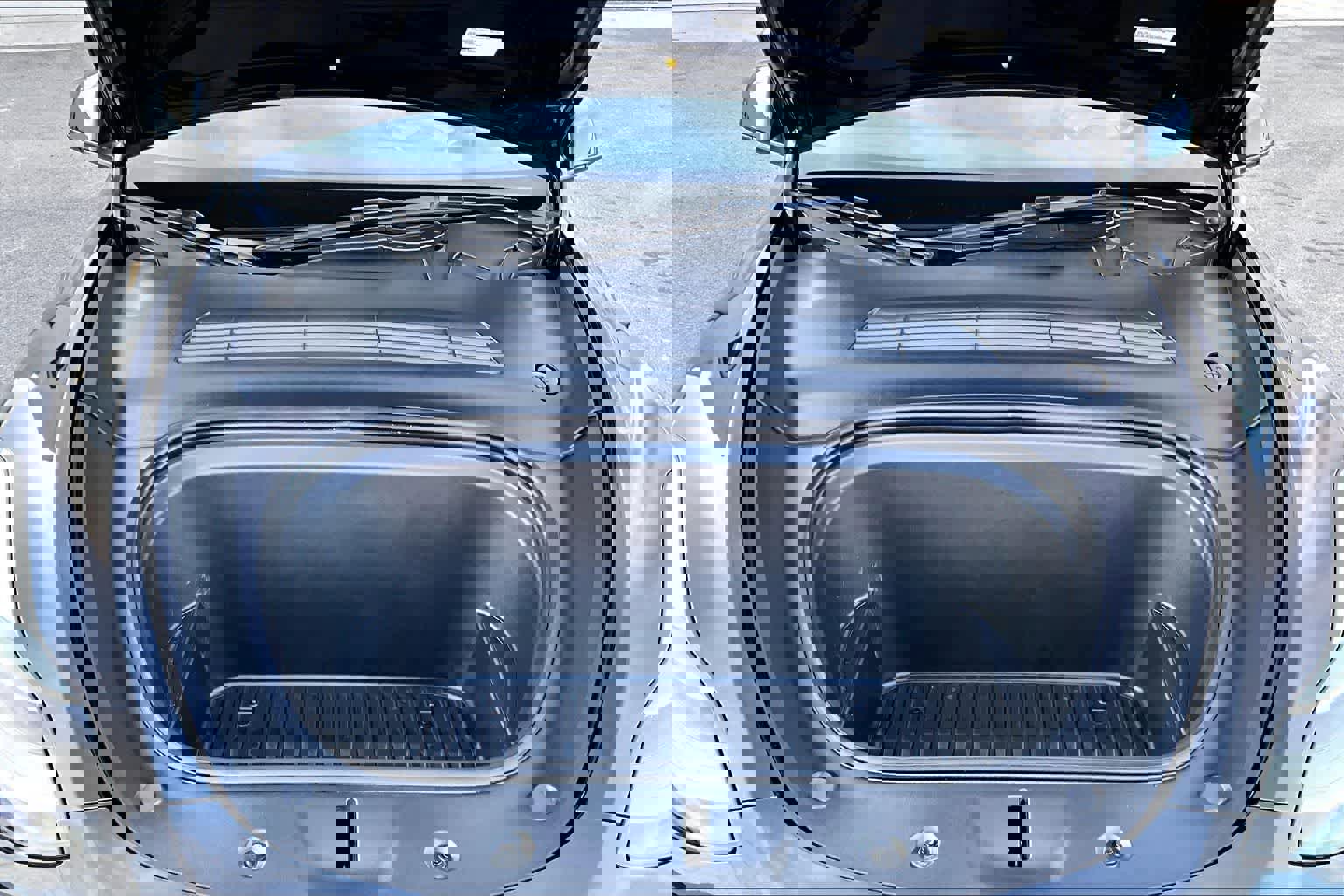 Used 2023 Tesla Model Y Long Range image 9