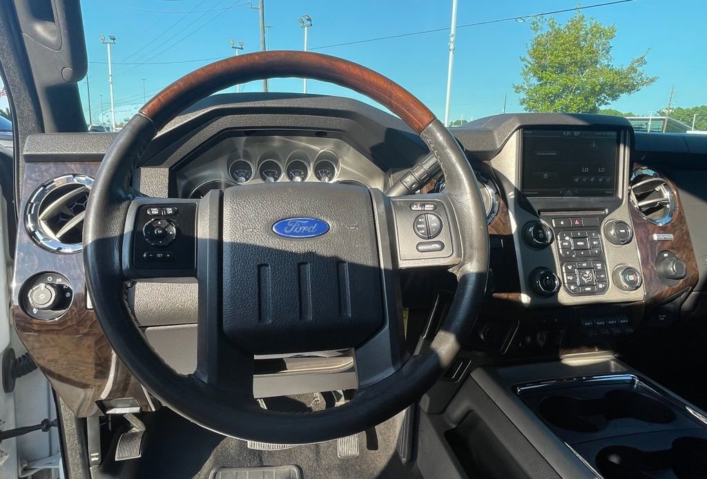 Used 2015 Ford F250 Platinum w/ FX4 Off-Road Package AWD/4WD image 19