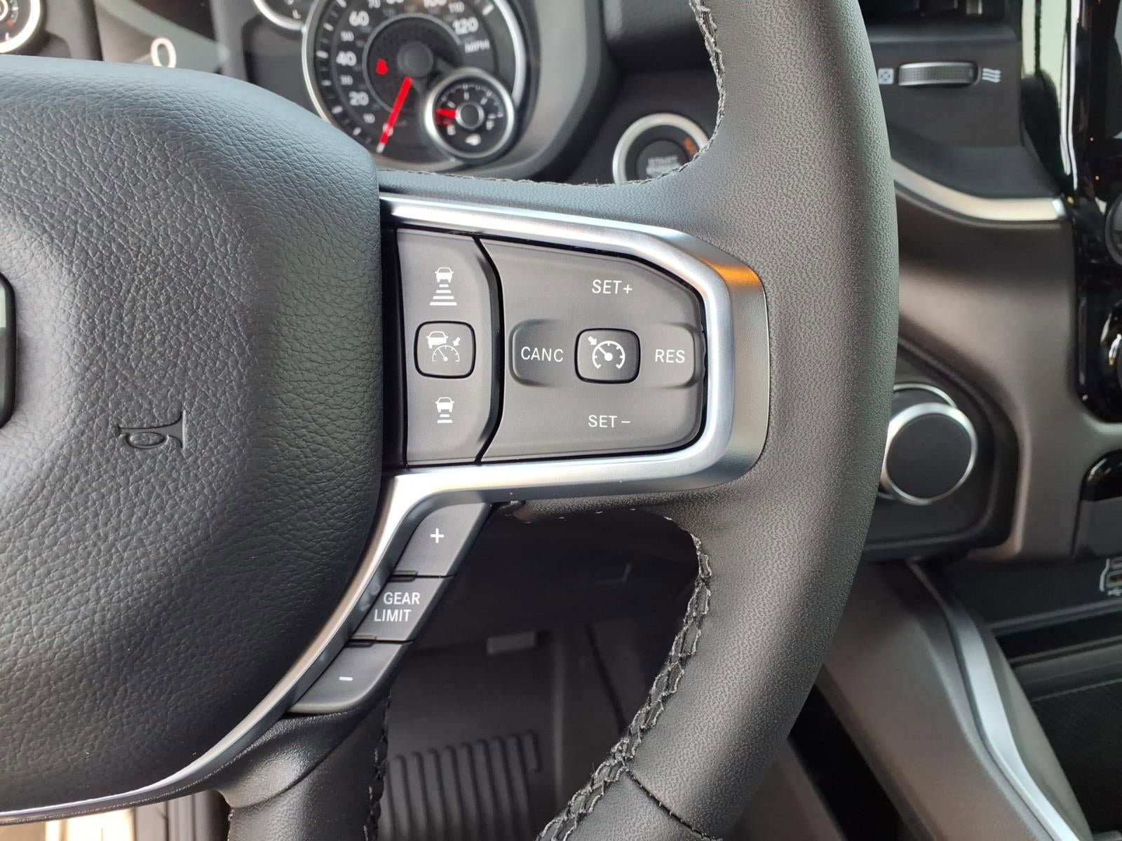 New 2026 RAM 1500 Big Horn AWD/4WD image 9