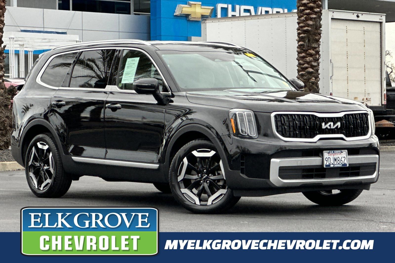 Used 2023 Kia Telluride EX w/ EX Captain's Chair Package