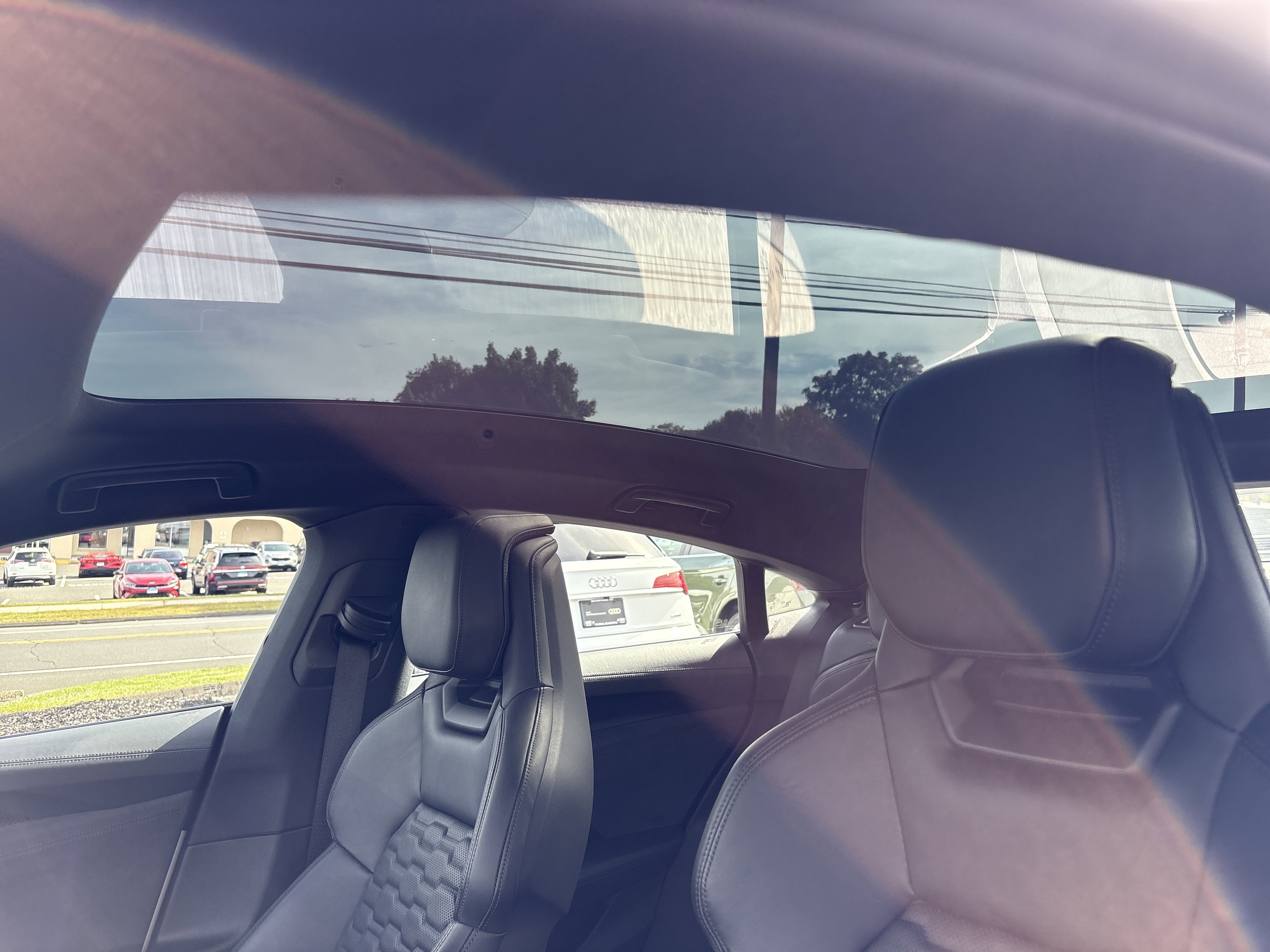 Certified 2023 Audi e-tron GT Premium Plus w/ Performance Package image 7