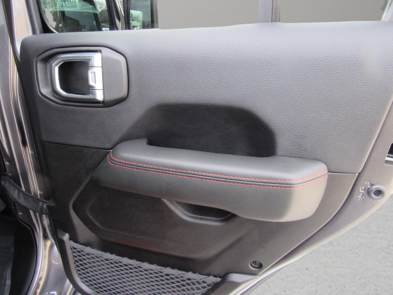 Used 2025 Jeep Gladiator Rubicon image 45