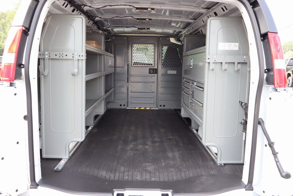 New 2025 Chevrolet Express 2500 w/ Driver Convenience Package image 4