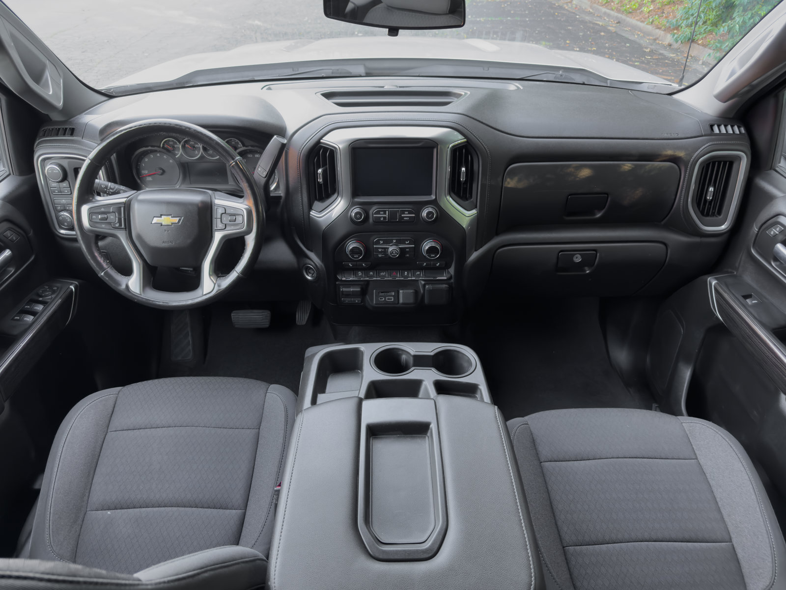 Used 2020 Chevrolet Silverado 1500 LT w/ All-Star Edition AWD/4WD image 5
