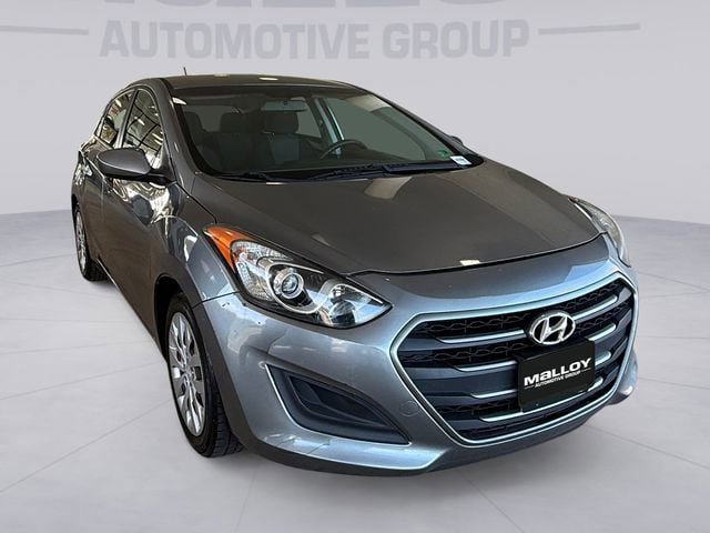 Used 2017 Hyundai Elantra GT FWD image 7