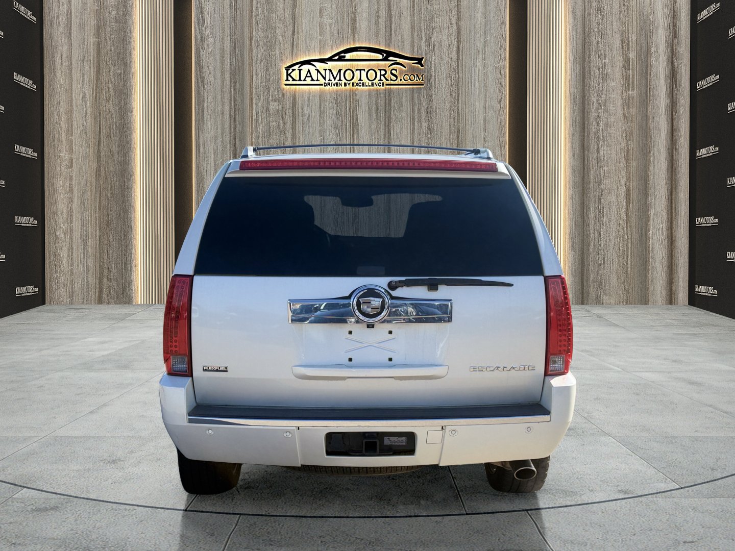 Used 2012 Cadillac Escalade Luxury RWD image 6