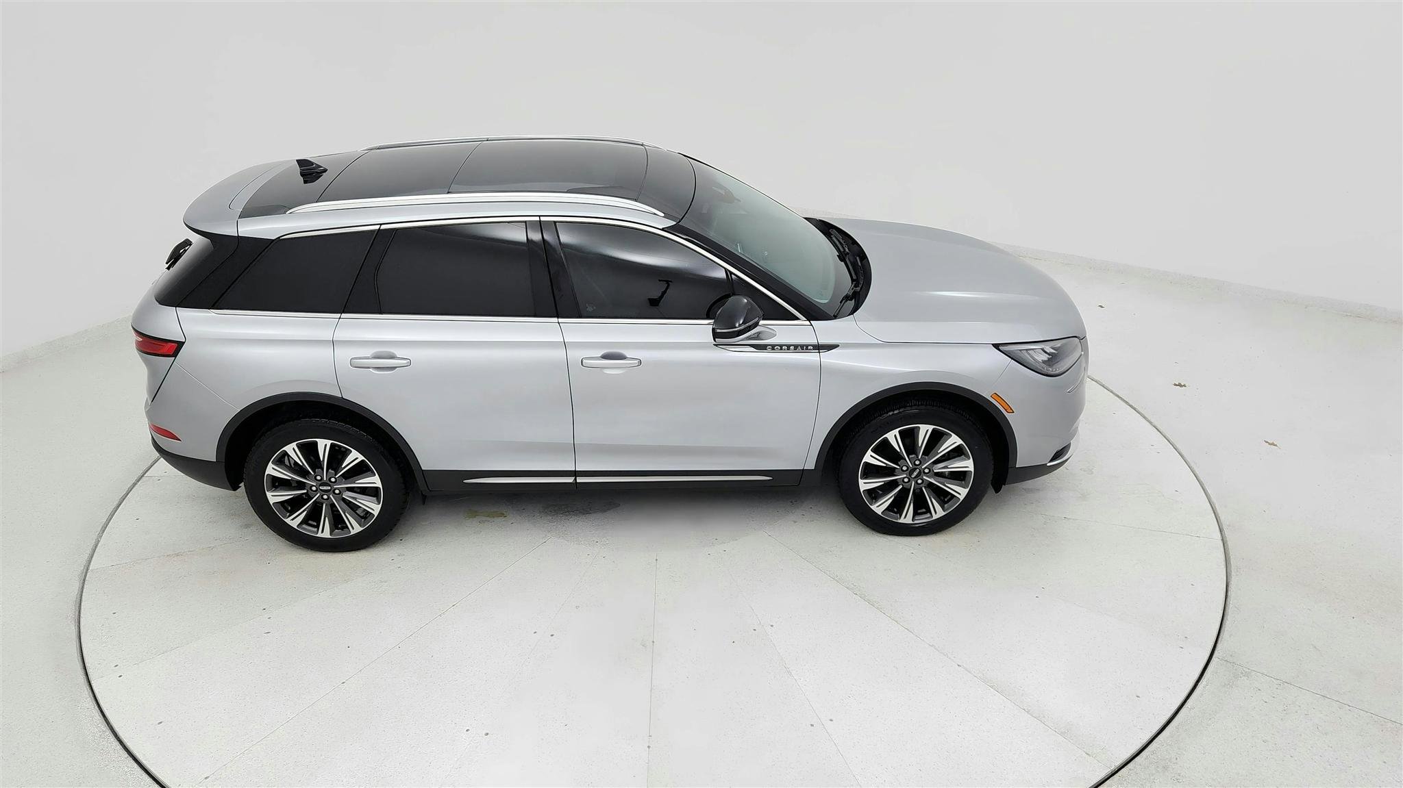 Used 2021 Lincoln Corsair Reserve FWD image 18