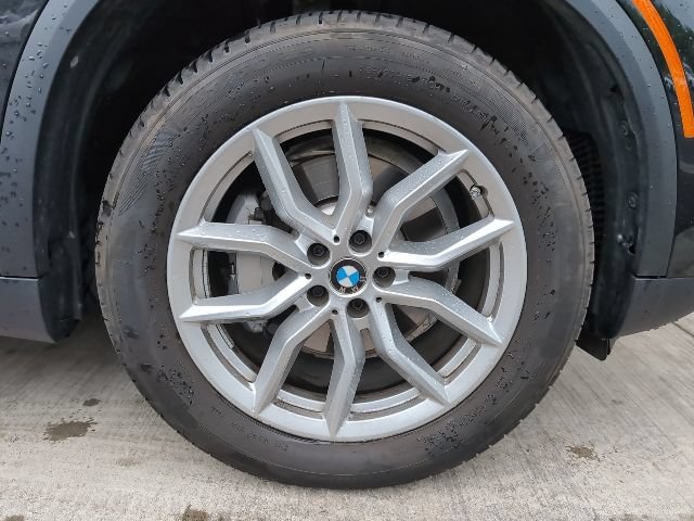 Used 2023 BMW X5 xDrive40i w/ Executive Package AWD/4WD image 6