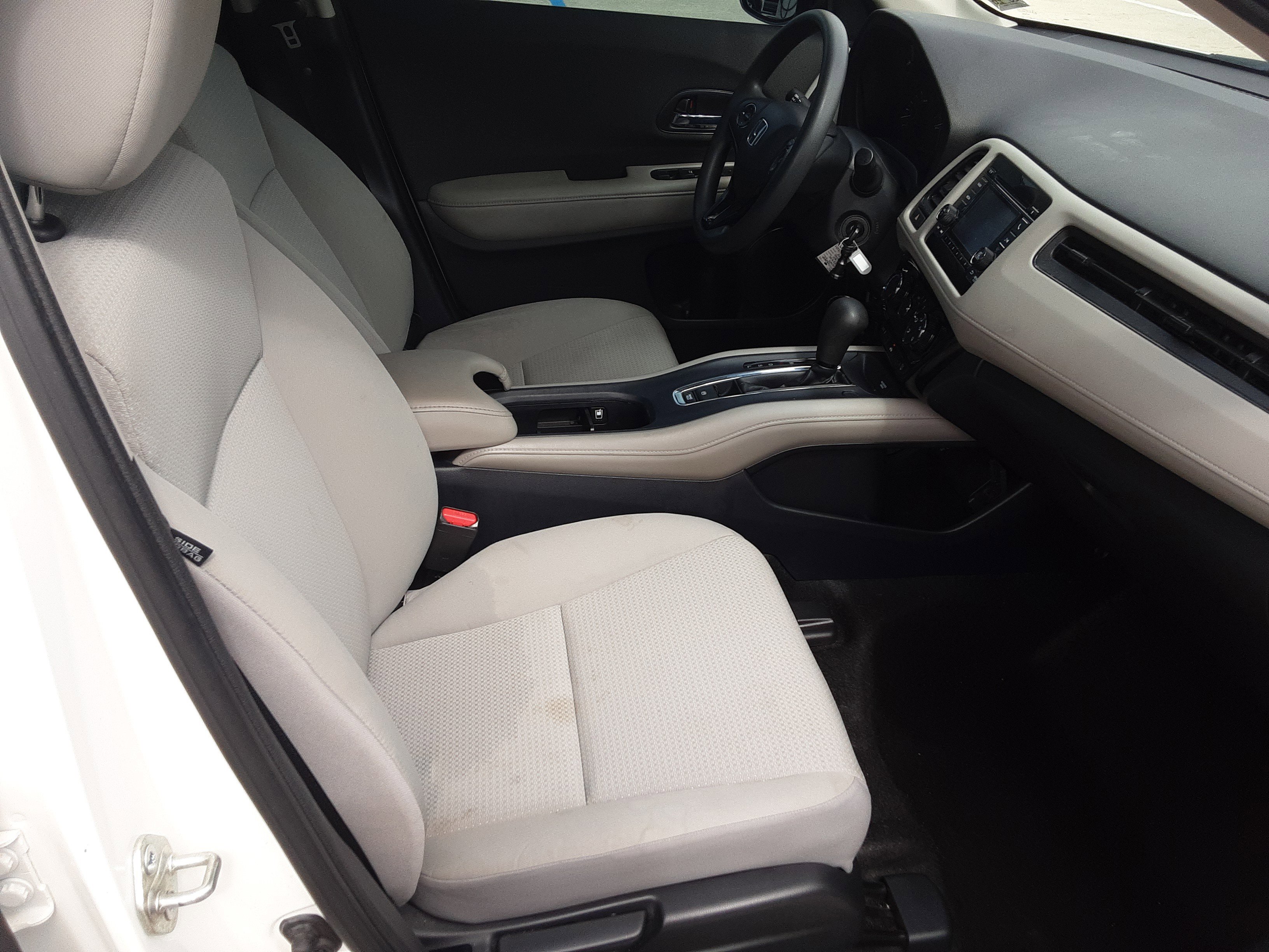 Used 2021 Honda HR-V LX image 17