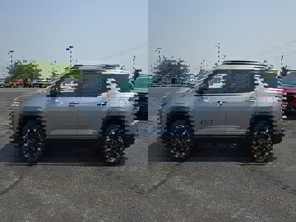 New 2026 Chevrolet Equinox RS image 2