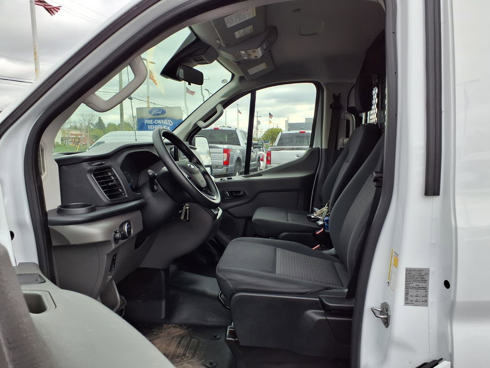Used 2024 Ford Transit 250 Low Roof w/ Exterior Upgrade Package RWD image 13
