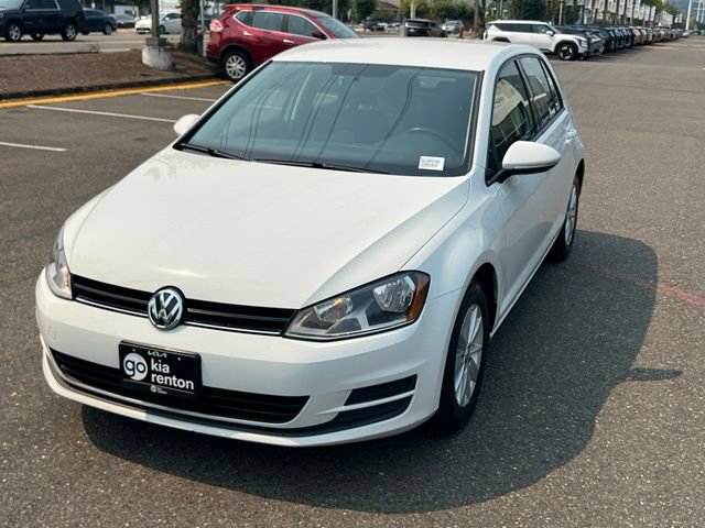 Used 2017 Volkswagen Golf S FWD image 3