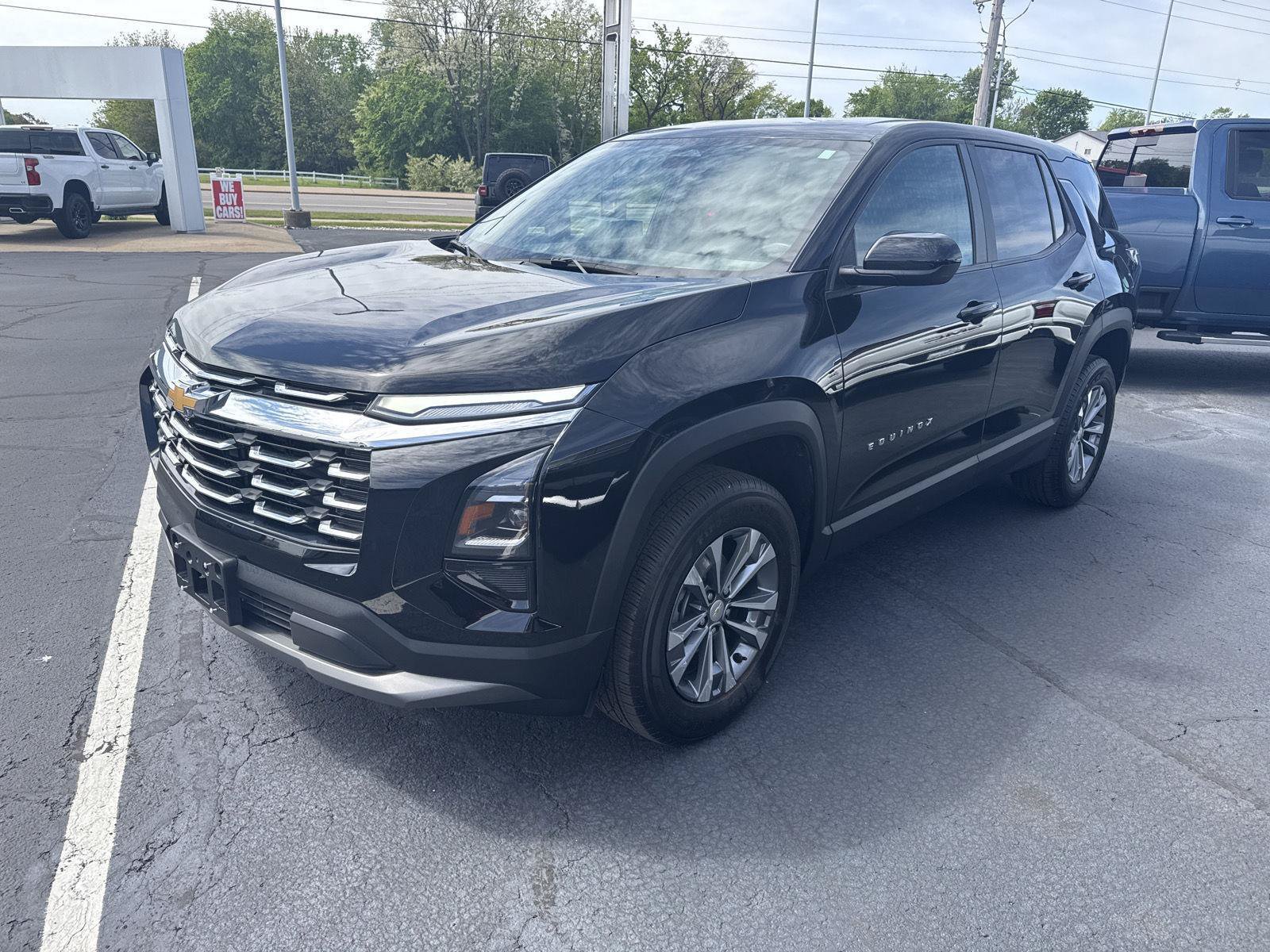 Used 2025 Chevrolet Equinox LT FWD image 5