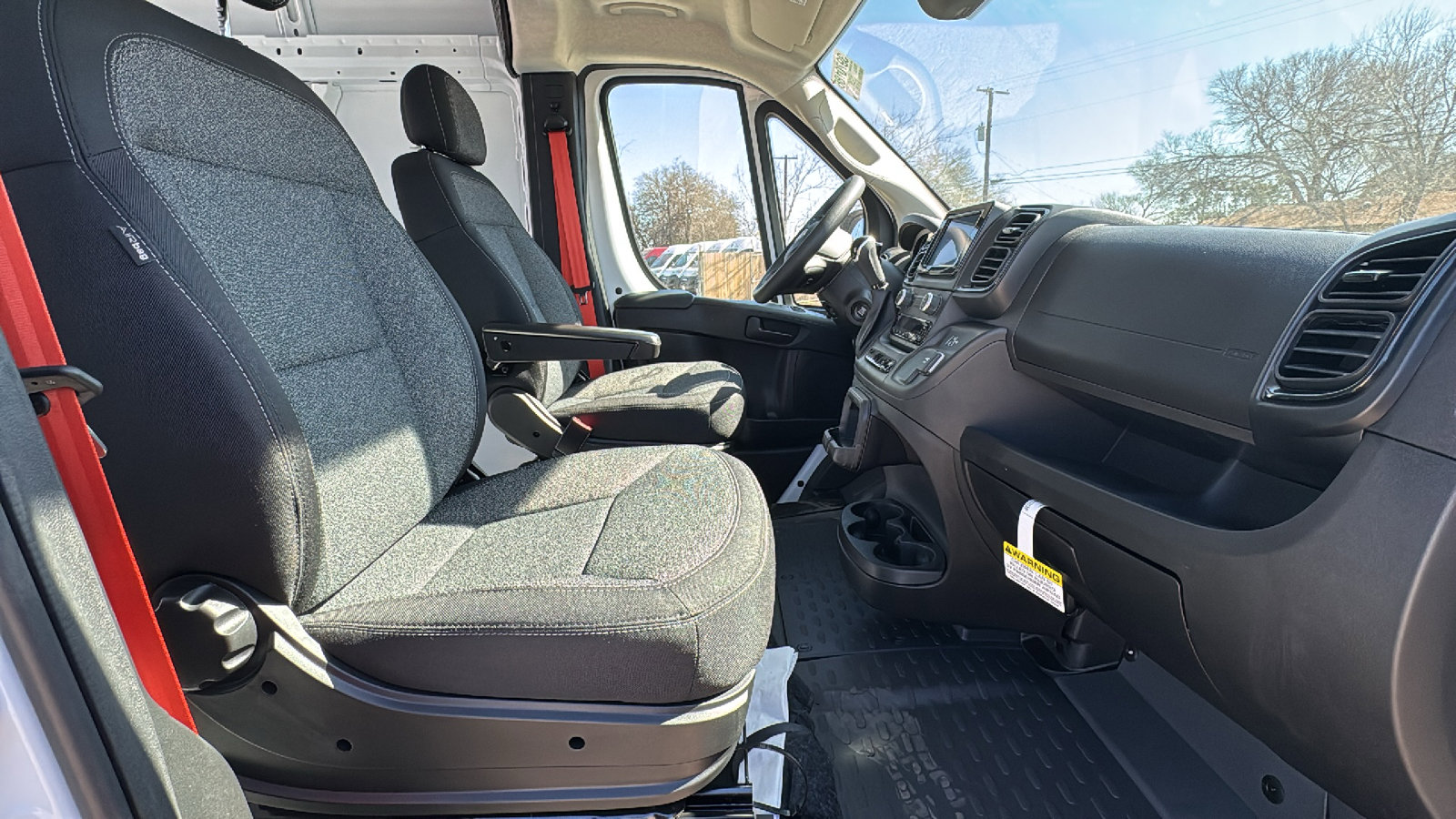 Used 2025 RAM ProMaster 2500 w/ Convenience Group image 23