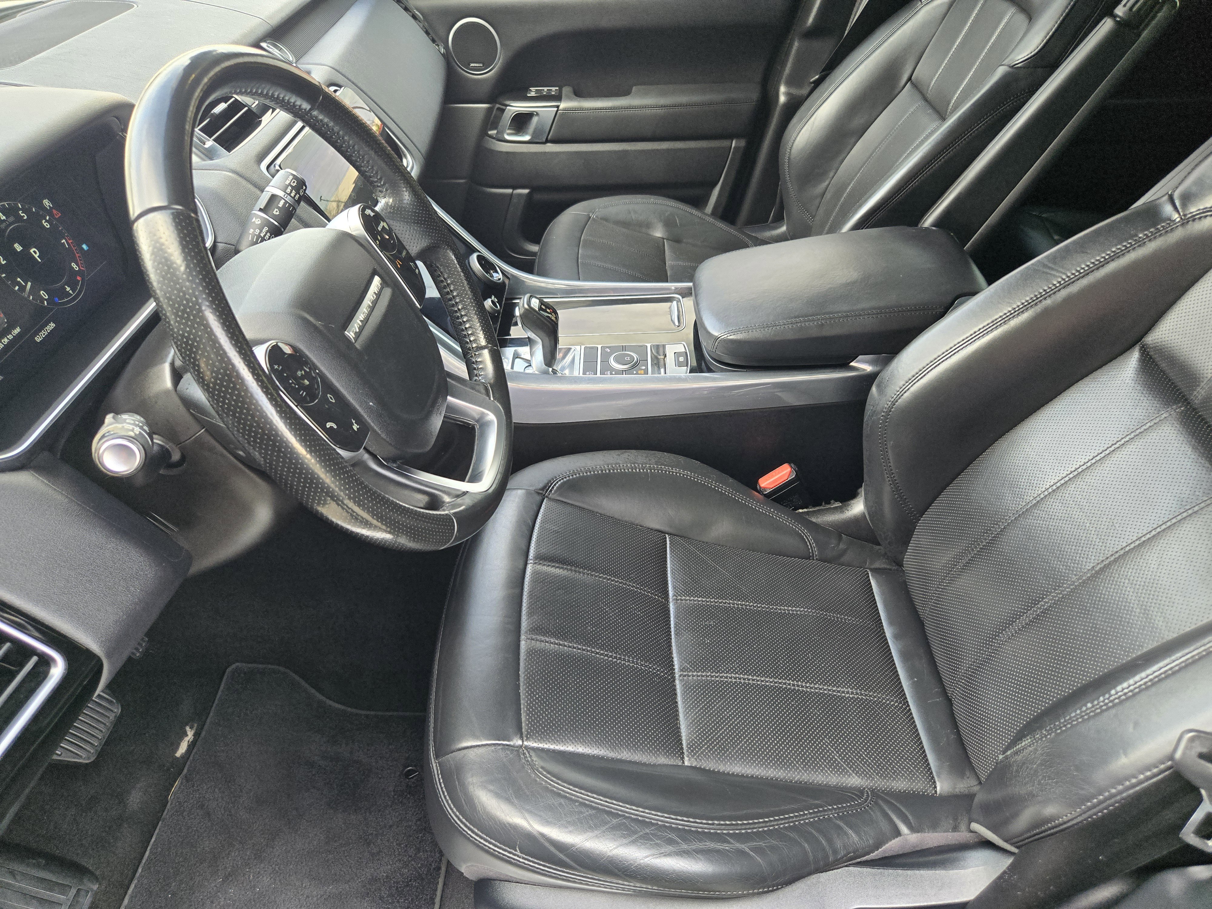 Used 2018 Land Rover Range Rover Sport HSE image 9