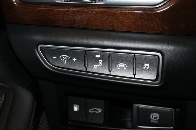 Used 2019 Genesis G90 3.3T Premium image 28