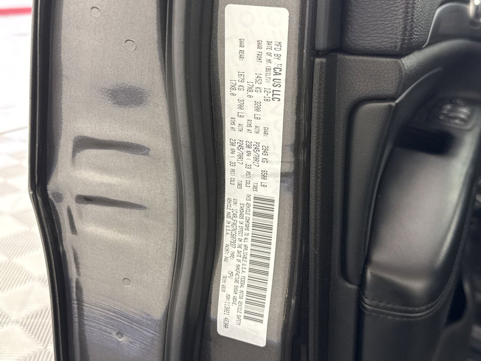Used 2019 Jeep Grand Cherokee Laredo AWD/4WD image 28