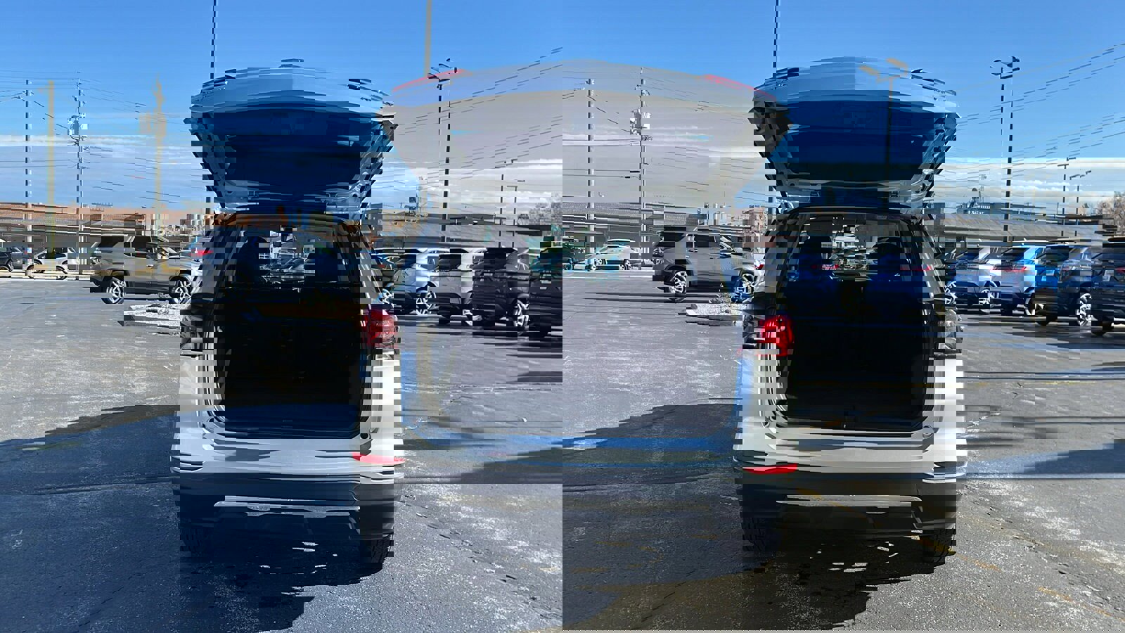 Used 2022 Chevrolet Equinox LT image 32