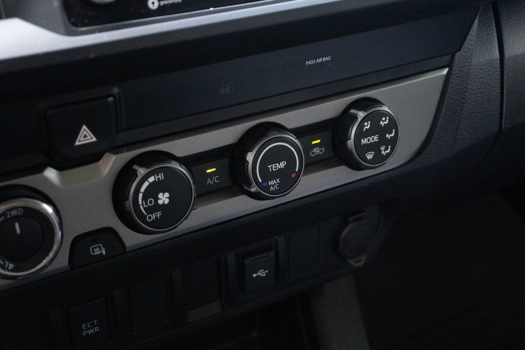 Used 2023 Toyota Tacoma SR AWD/4WD image 22