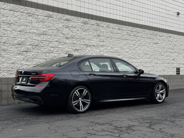 Used 2017 BMW 740i RWD image 39