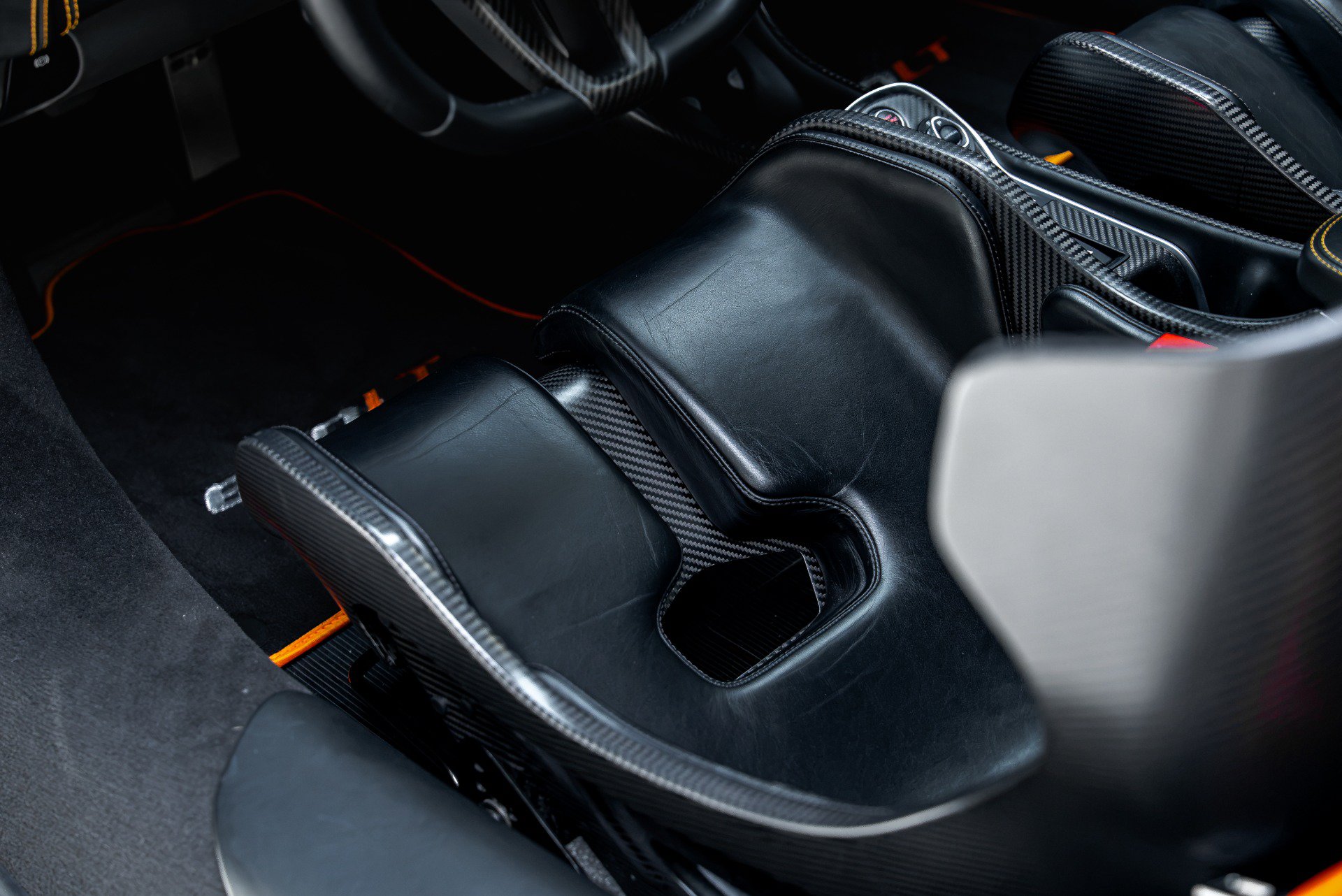 Used 2019 McLaren 600LT RWD image 44