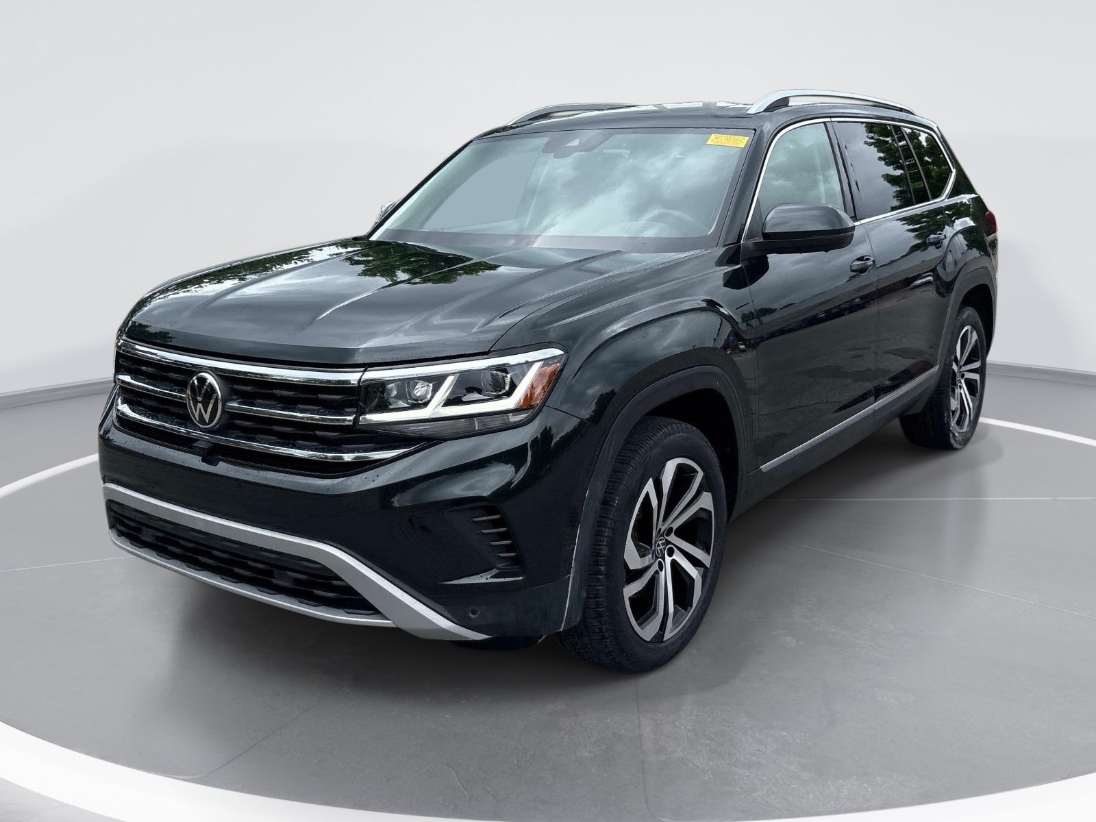 Used 2021 Volkswagen Atlas SEL Premium AWD/4WD image 3