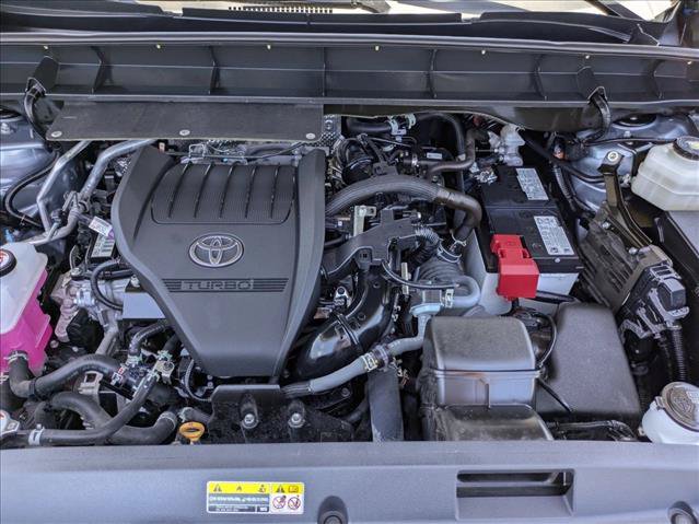 Certified 2024 Toyota Highlander LE FWD image 23