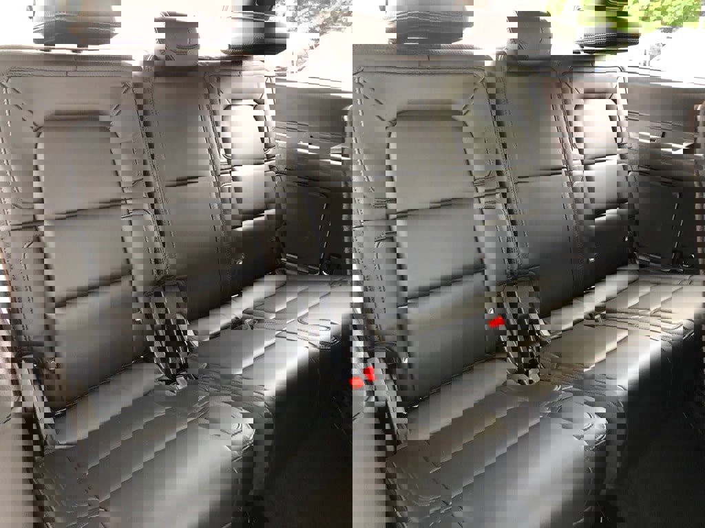 Used 2022 Lincoln Navigator Reserve image 34