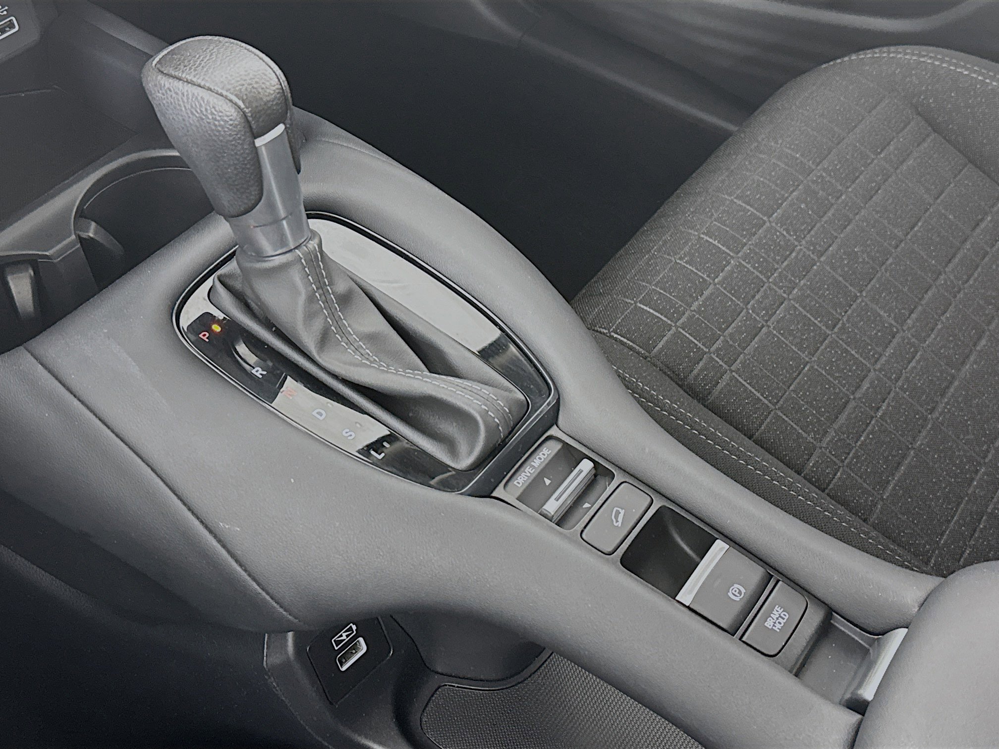 Certified 2023 Honda HR-V LX image 16