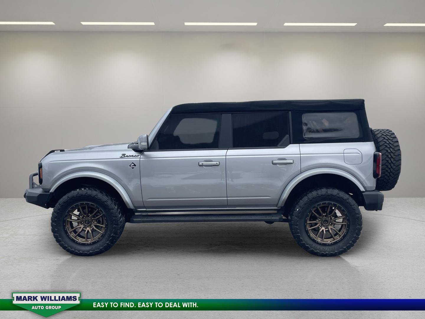 Used 2022 Ford Bronco Outer Banks image 5