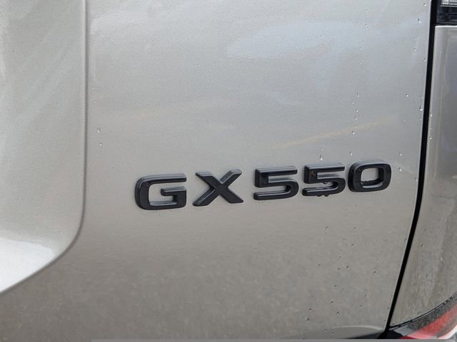 Used 2024 Lexus GX 550 w/ Accessory Package (31) AWD/4WD image 13