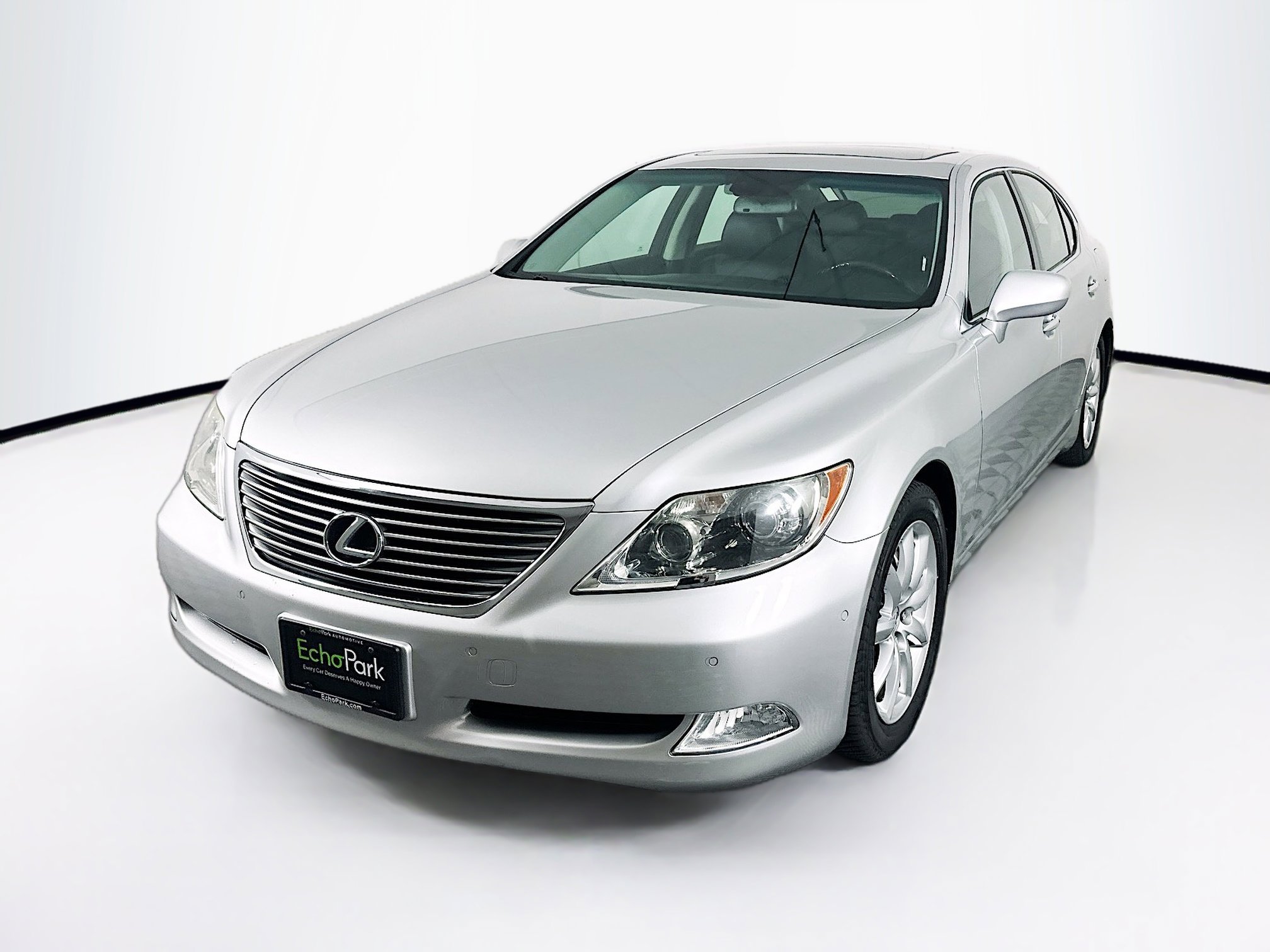Used 2009 Lexus LS 460 RWD image 3