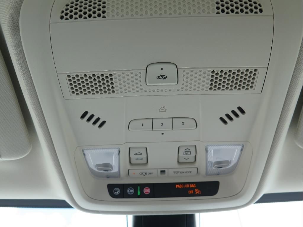 New 2025 Cadillac XT5 Premium Luxury w/ LPO, Floor Liner Package image 21