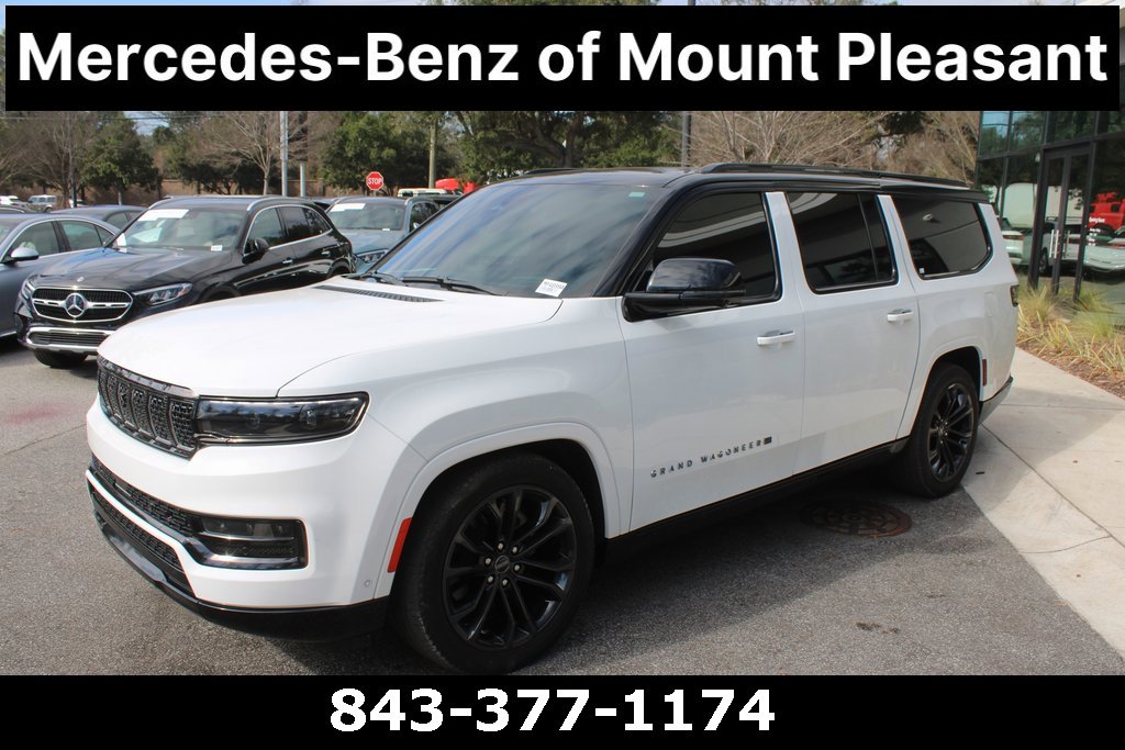 Used 2023 Jeep Grand Wagoneer L Series III w/ Rear Seat Video Group 1 image 16