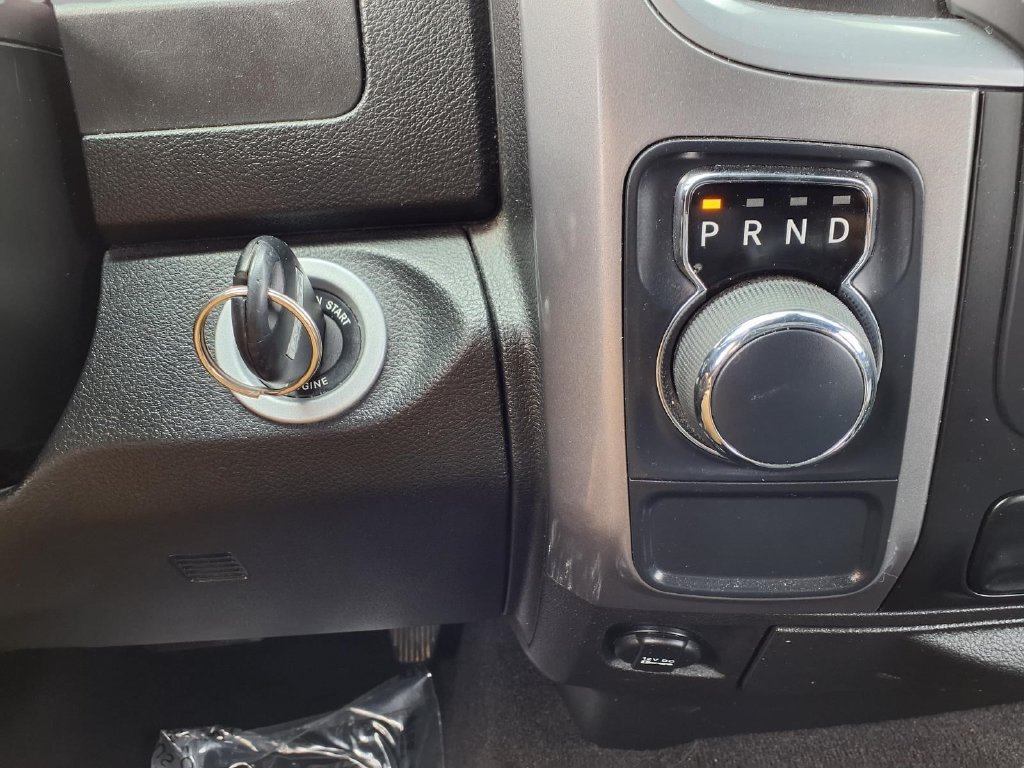 Used 2024 RAM 1500 Warlock RWD image 9
