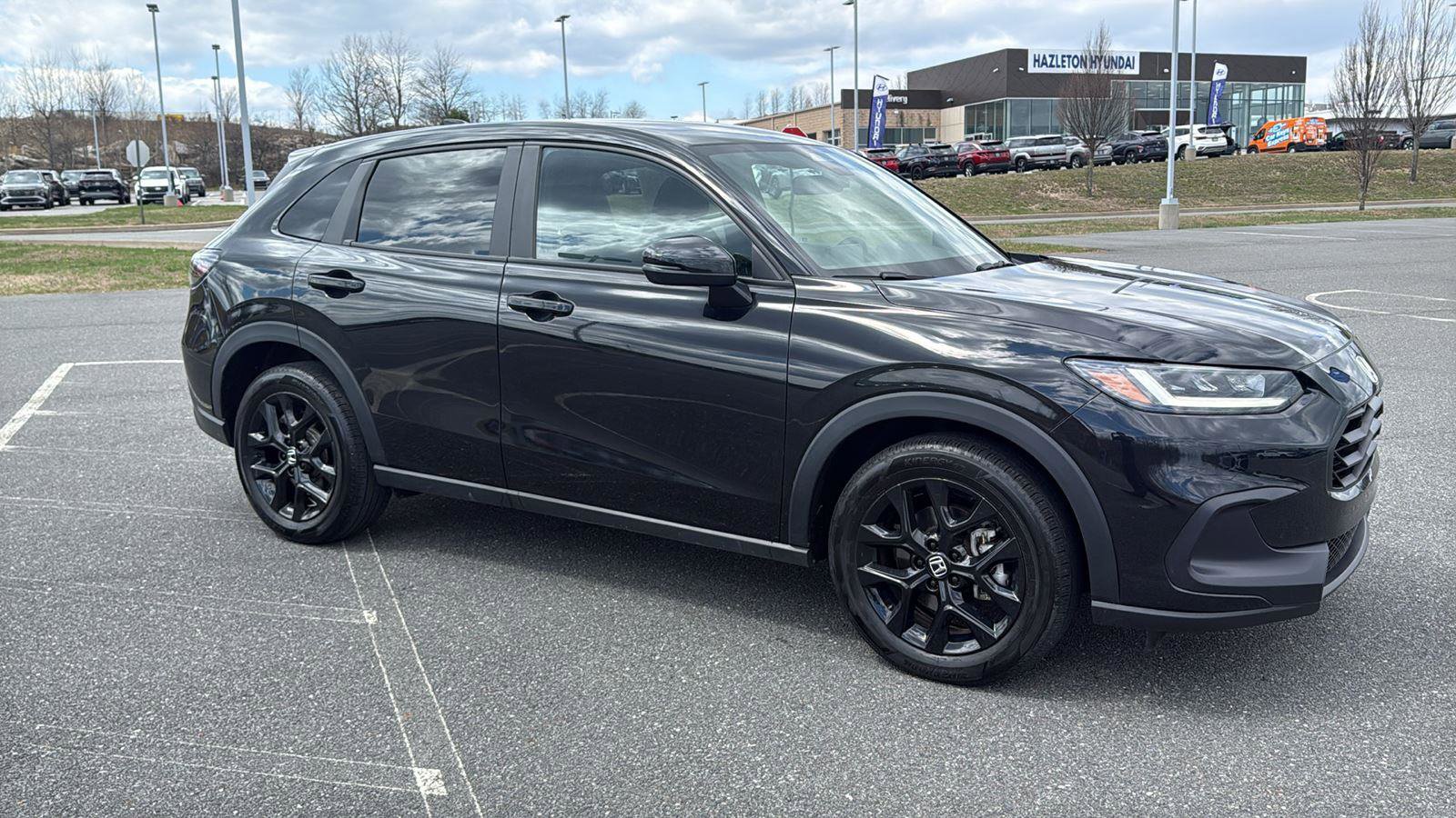 Used 2024 Honda HR-V Sport image 2