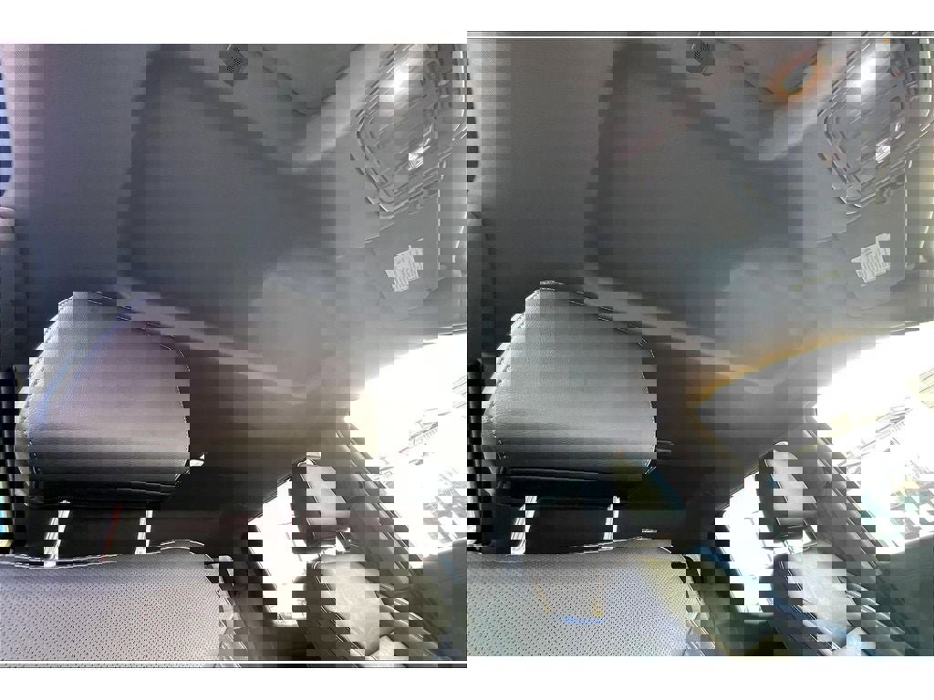 Used 2019 GMC Sierra 1500 SLT image 18