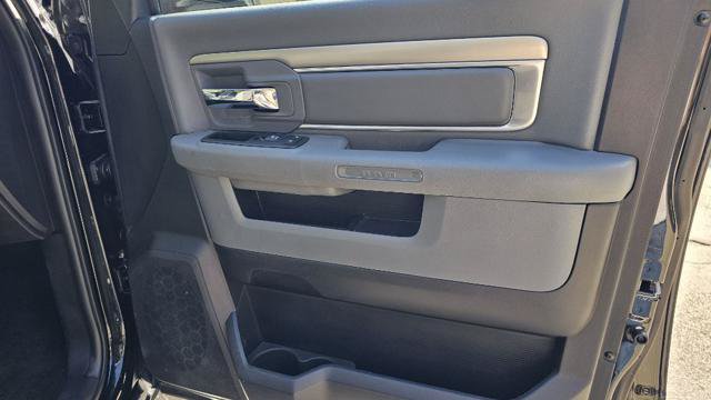 Used 2016 RAM 2500 SLT w/ Protection Group AWD/4WD image 35